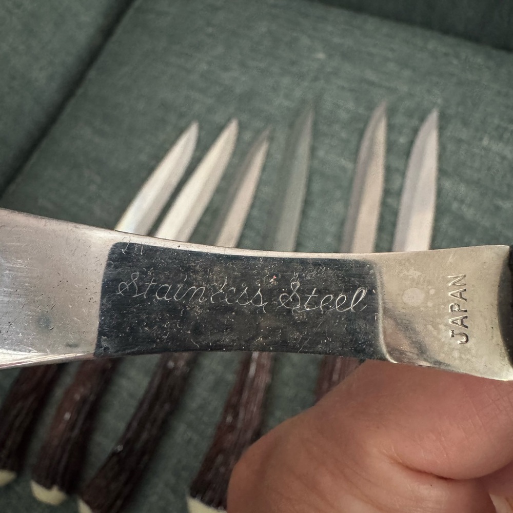 Vintage faux deer antler steak knives & fork - Picture 2 of 5